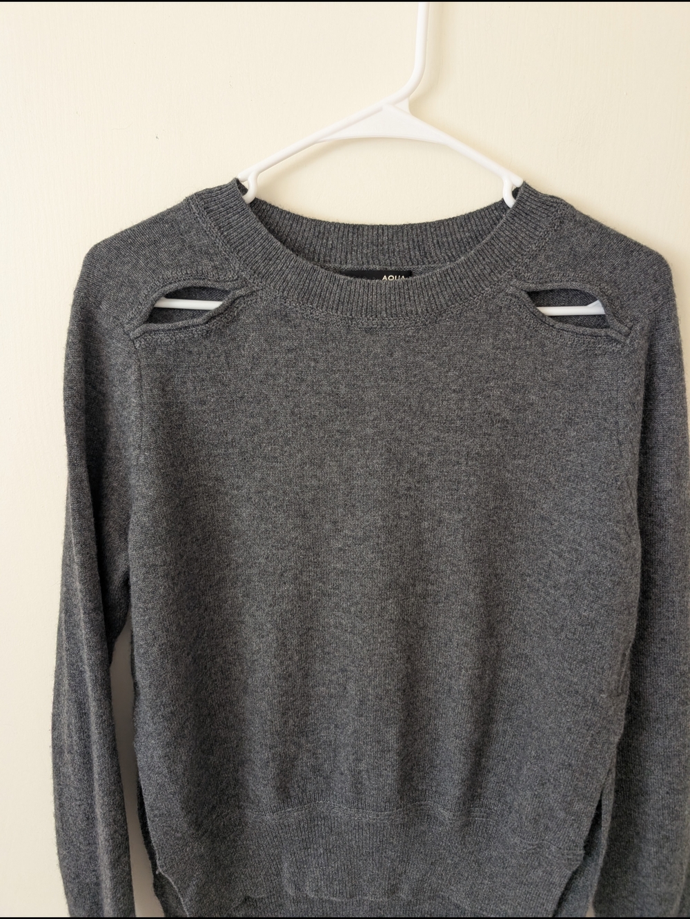 Aqua Womens Small 100% Cashmere Sweater Gray Classic Contemporary Minimalist - Picture 3 of 6